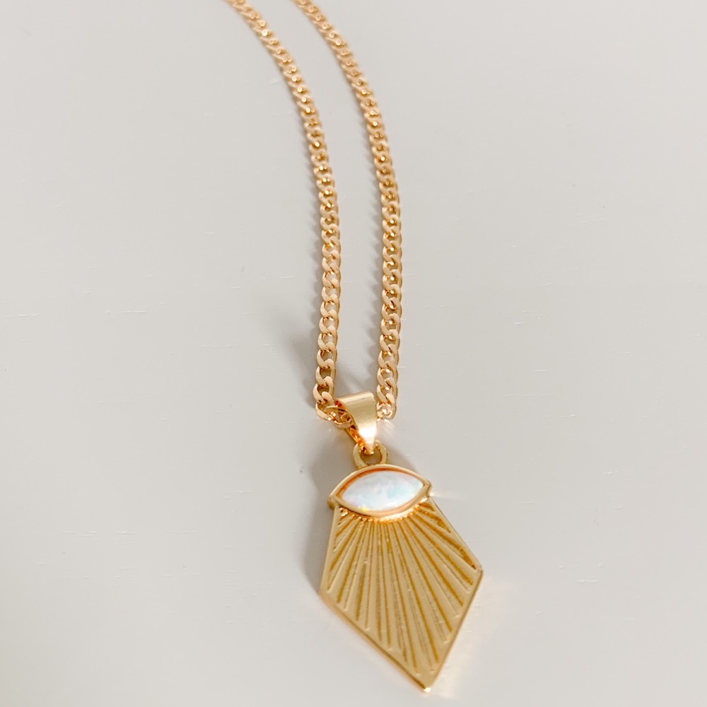 Eye of Ra Necklace | 18k Gold Filled - Picture 4 of 6